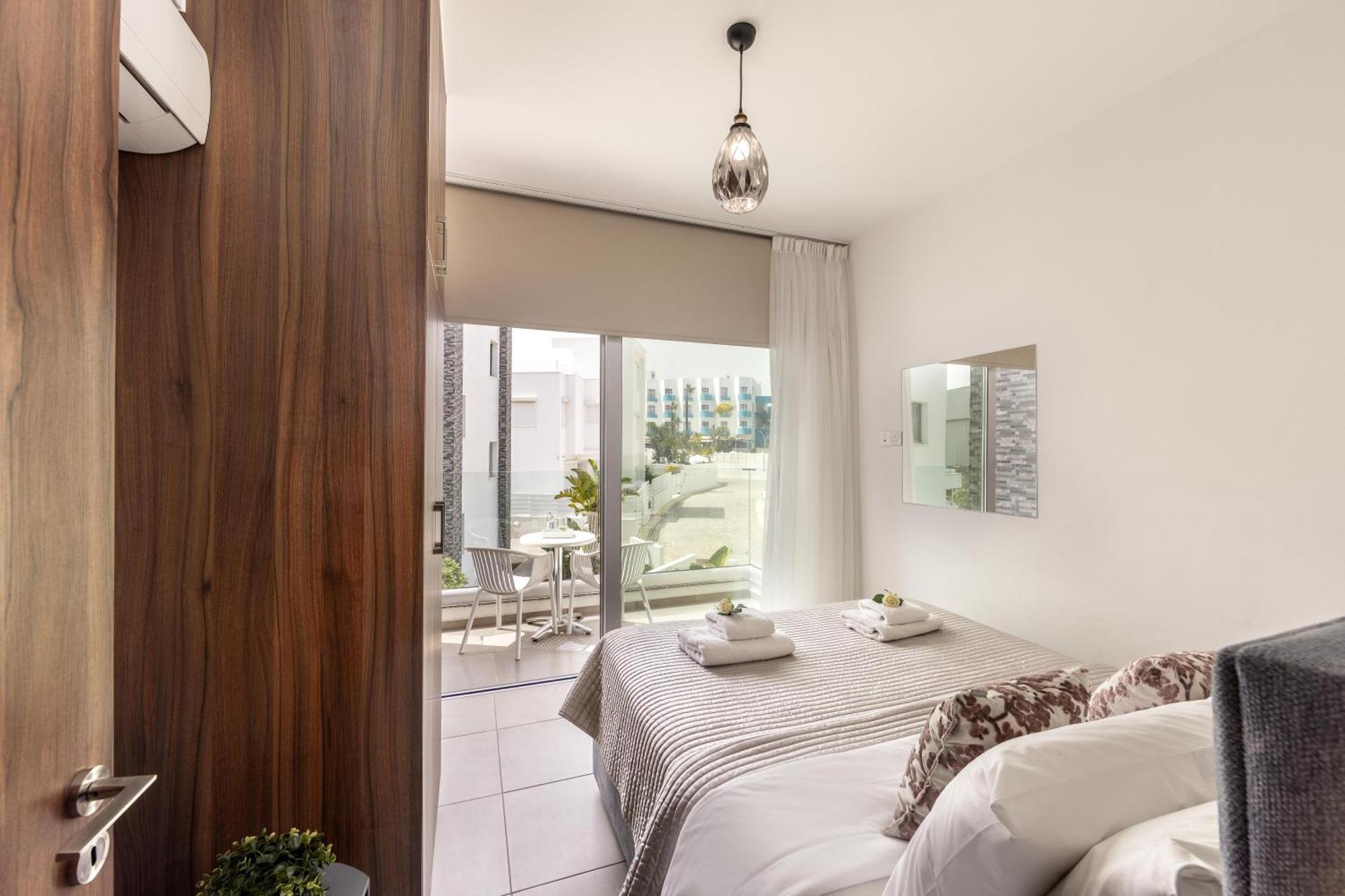 Вилла Fig Tree Bay Residences 4 *