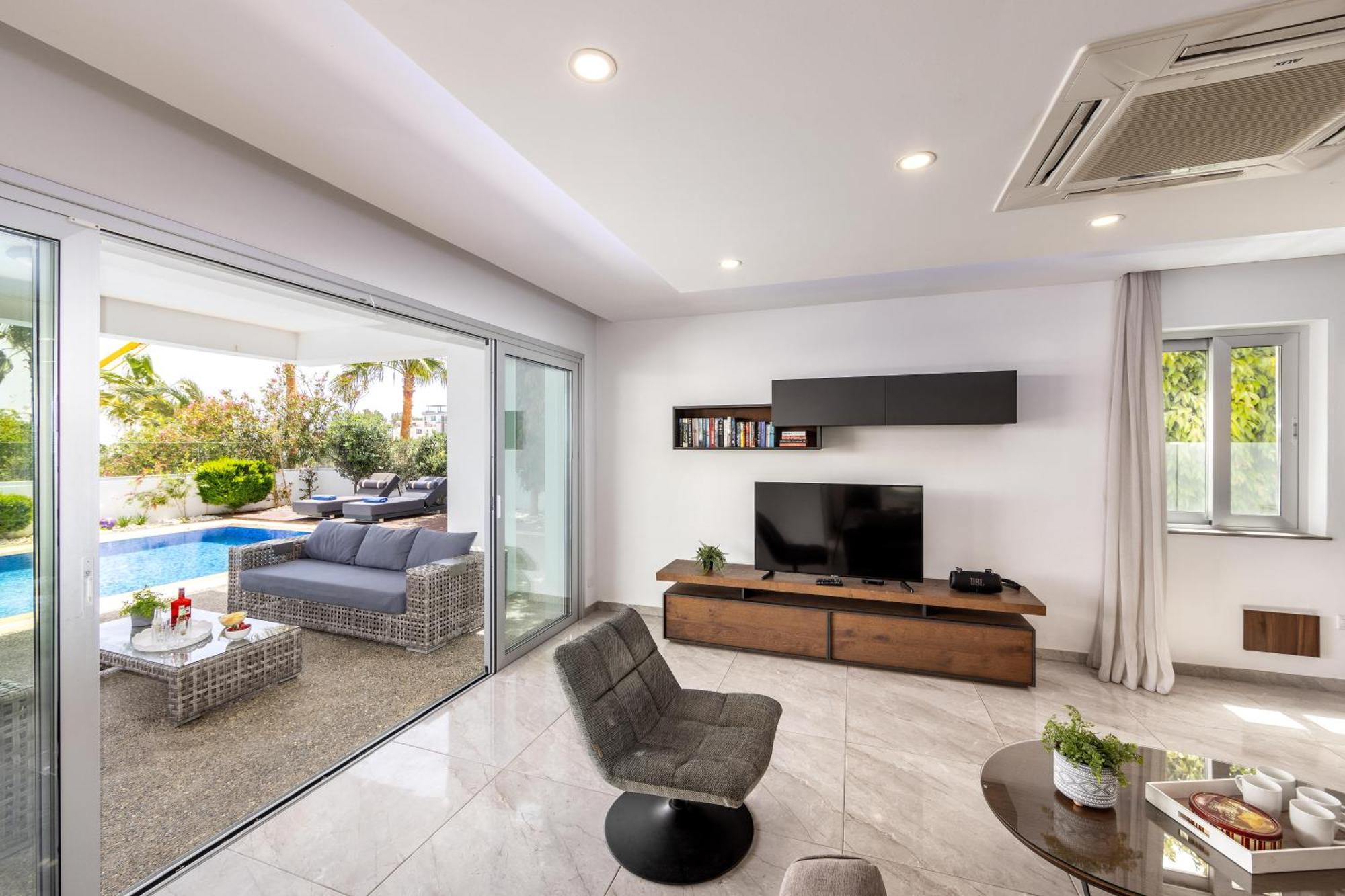 Вилла Fig Tree Bay Residences 4 *